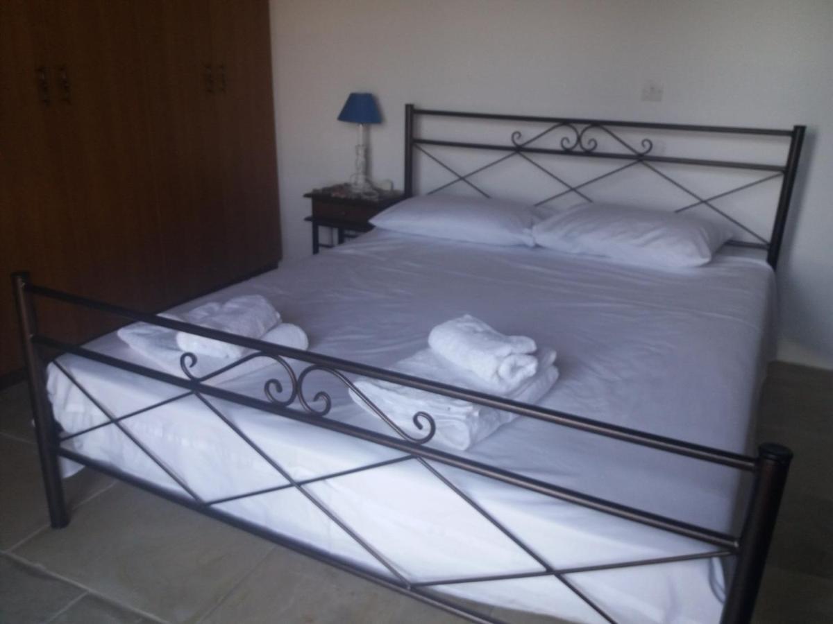 Bed and Breakfast Georgia'S House Fyti Экстерьер фото