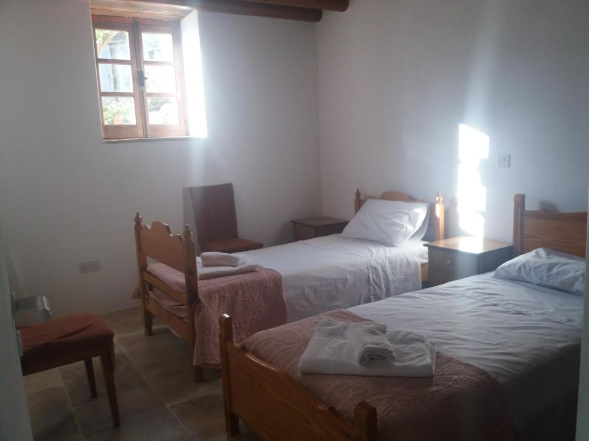 Bed and Breakfast Georgia'S House Fyti Экстерьер фото