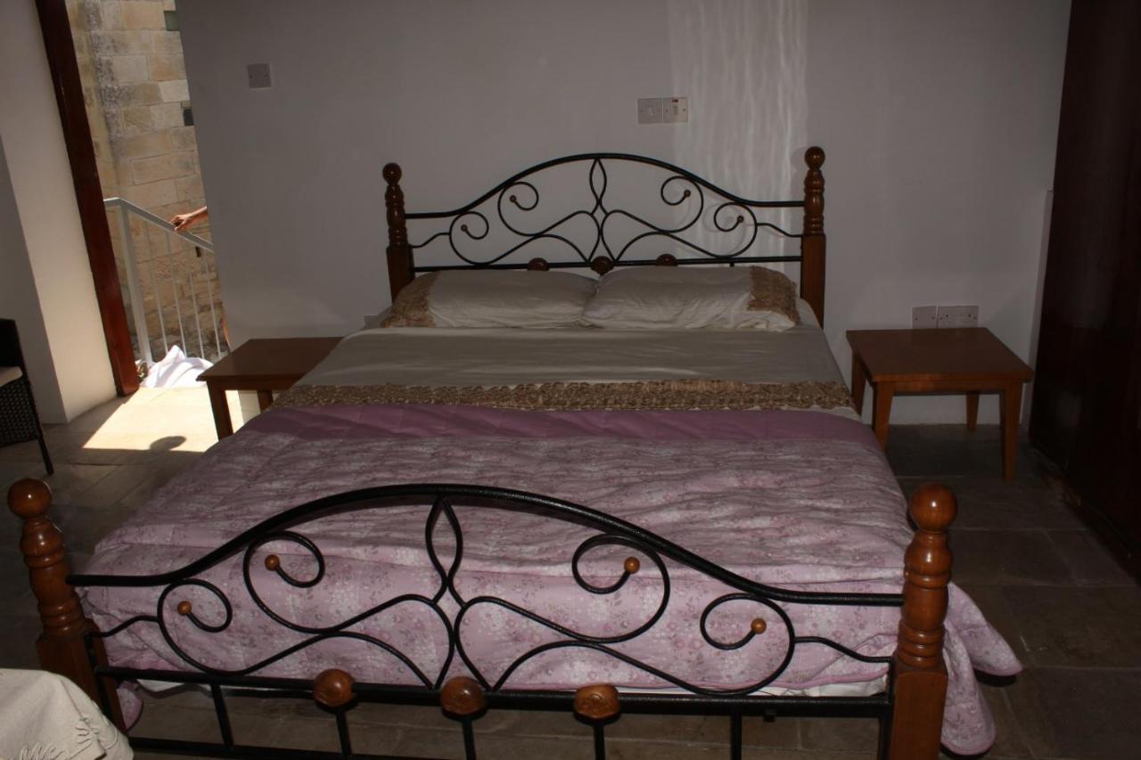Bed and Breakfast Georgia'S House Fyti Экстерьер фото